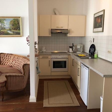 Cafe 28 & Pension Am Markt Висмар Экстерьер фото